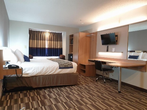 Microtel Inn & Suites by Wyndham Augusta Riverwatch image 24