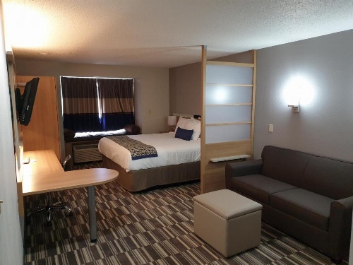 Microtel Inn & Suites by Wyndham Augusta Riverwatch image 32